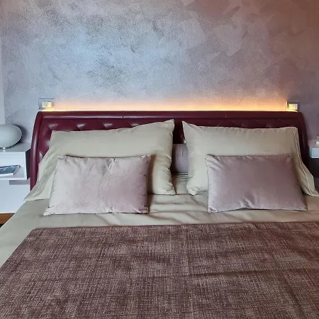 Pier House-by Goccia Di Appartamento Desenzano del Garda